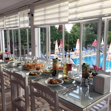 מלון Kaizen Gate 3*