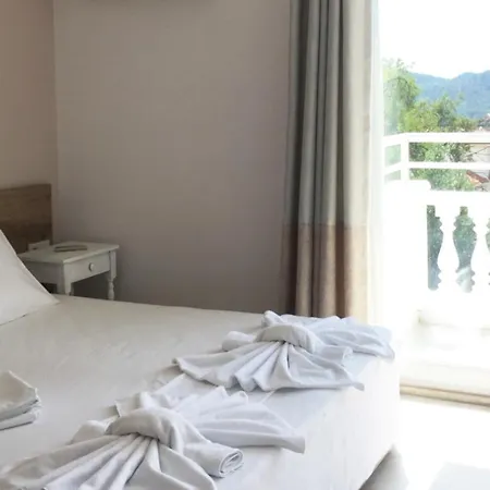 Kaizen Gate מלון