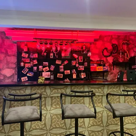 Hotel Kaizen Gate