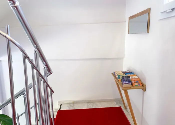 Kaizen Gate Szálloda 3*